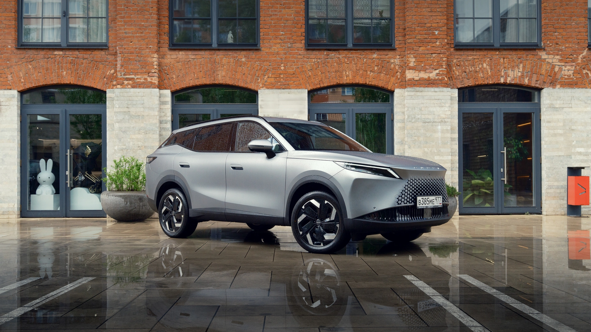 Omoda объявила о старте продаж флагманского кроссовера Omoda C7