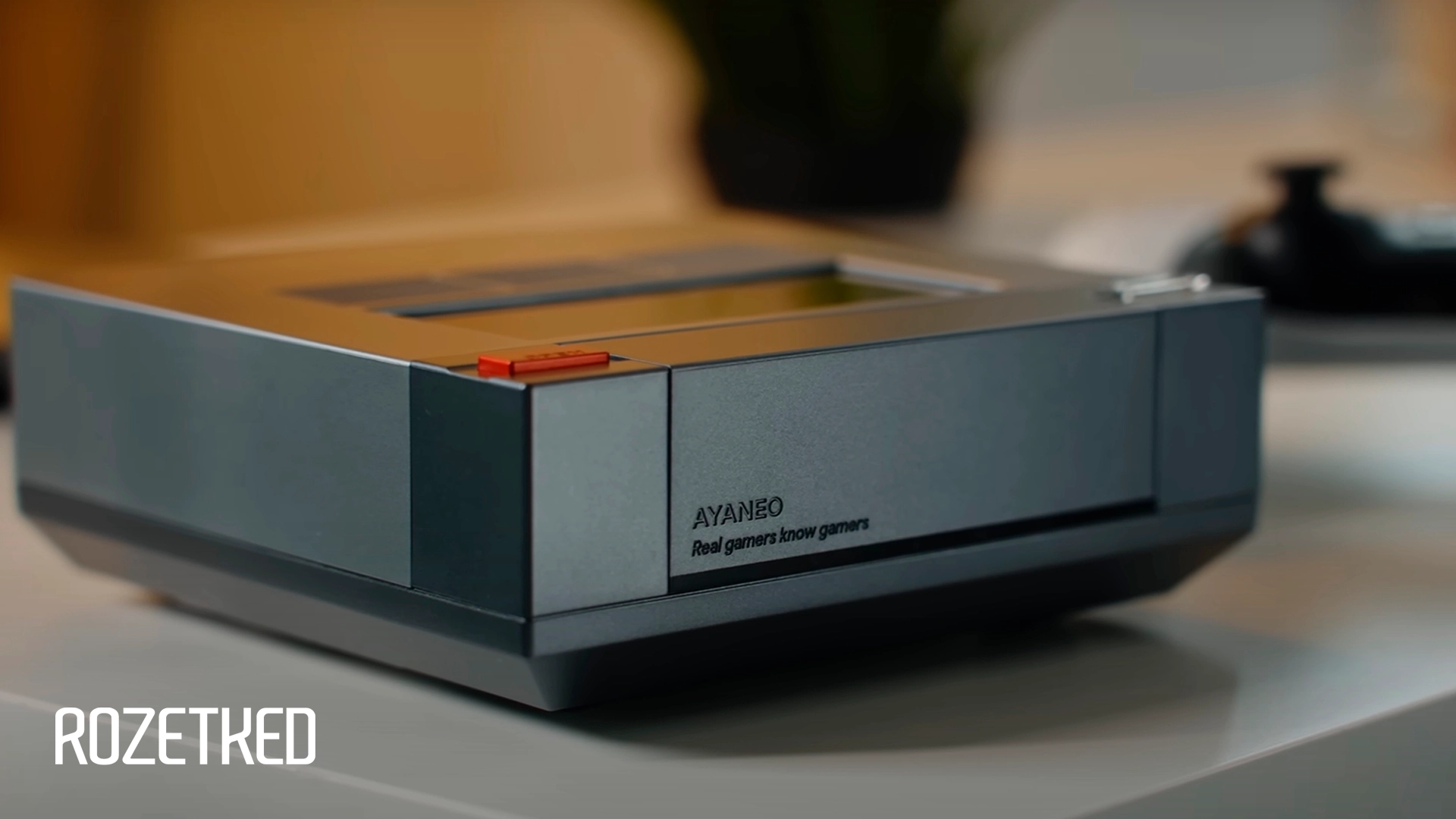 Игровой мини-ПК Ayaneo AM02 обновили — теперь с Ryzen 7 8845HS