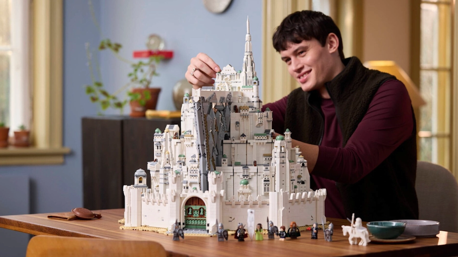 LEGO анонсировала набор с крепостью Минас Тирит из «Властелина колец» за 650 долларов
