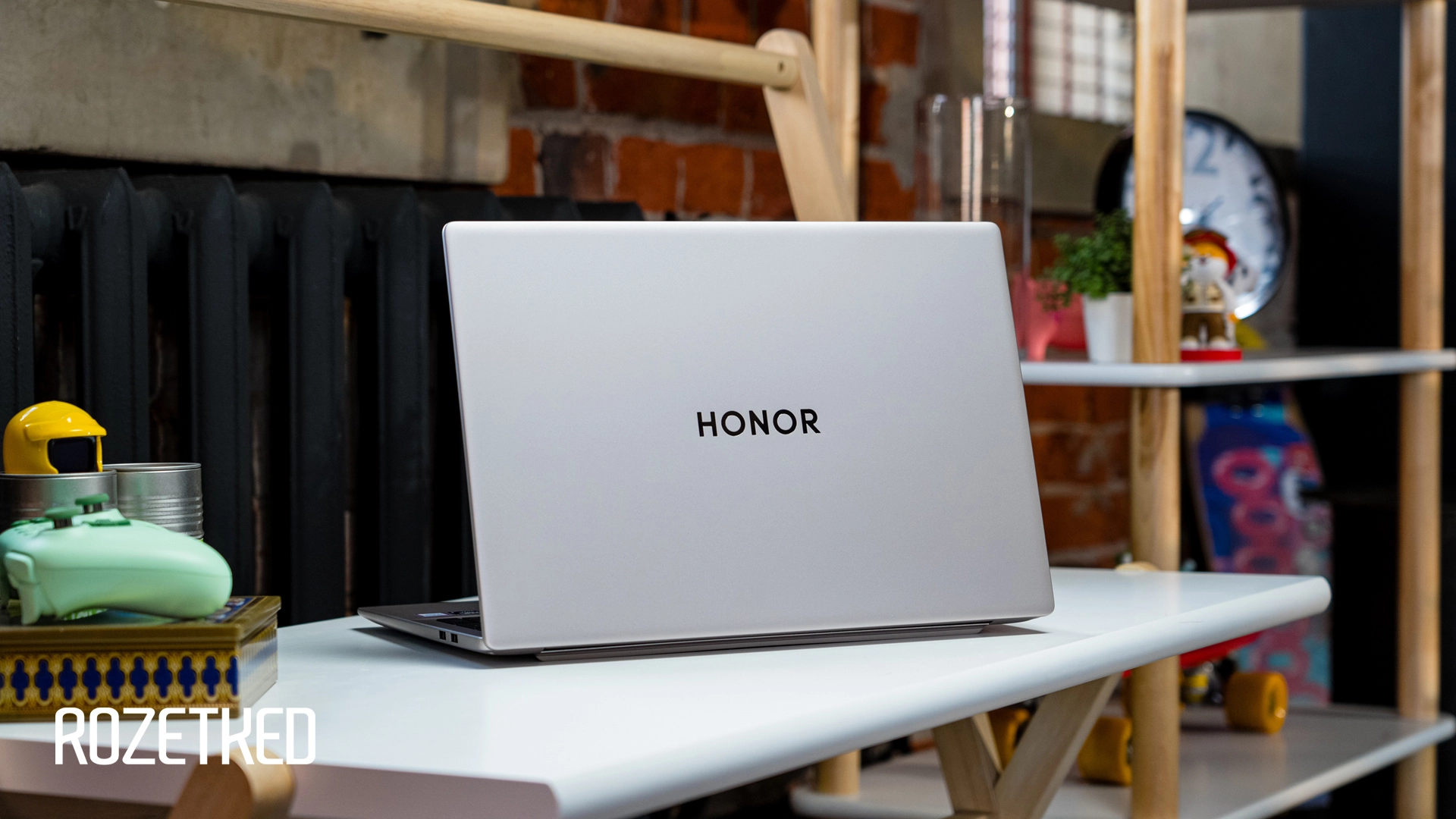 Обзор Honor MagicBook 16 2026: оптимально заряжен для офиса