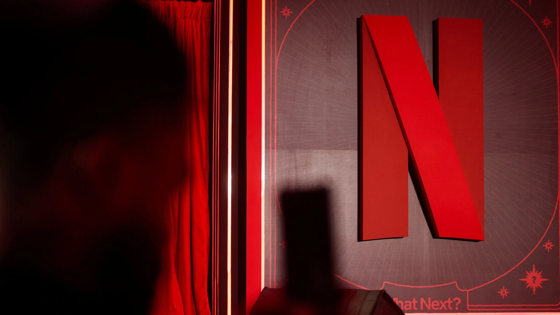 Netflix сократит около 1000 сотрудников — примерно 6% штата
