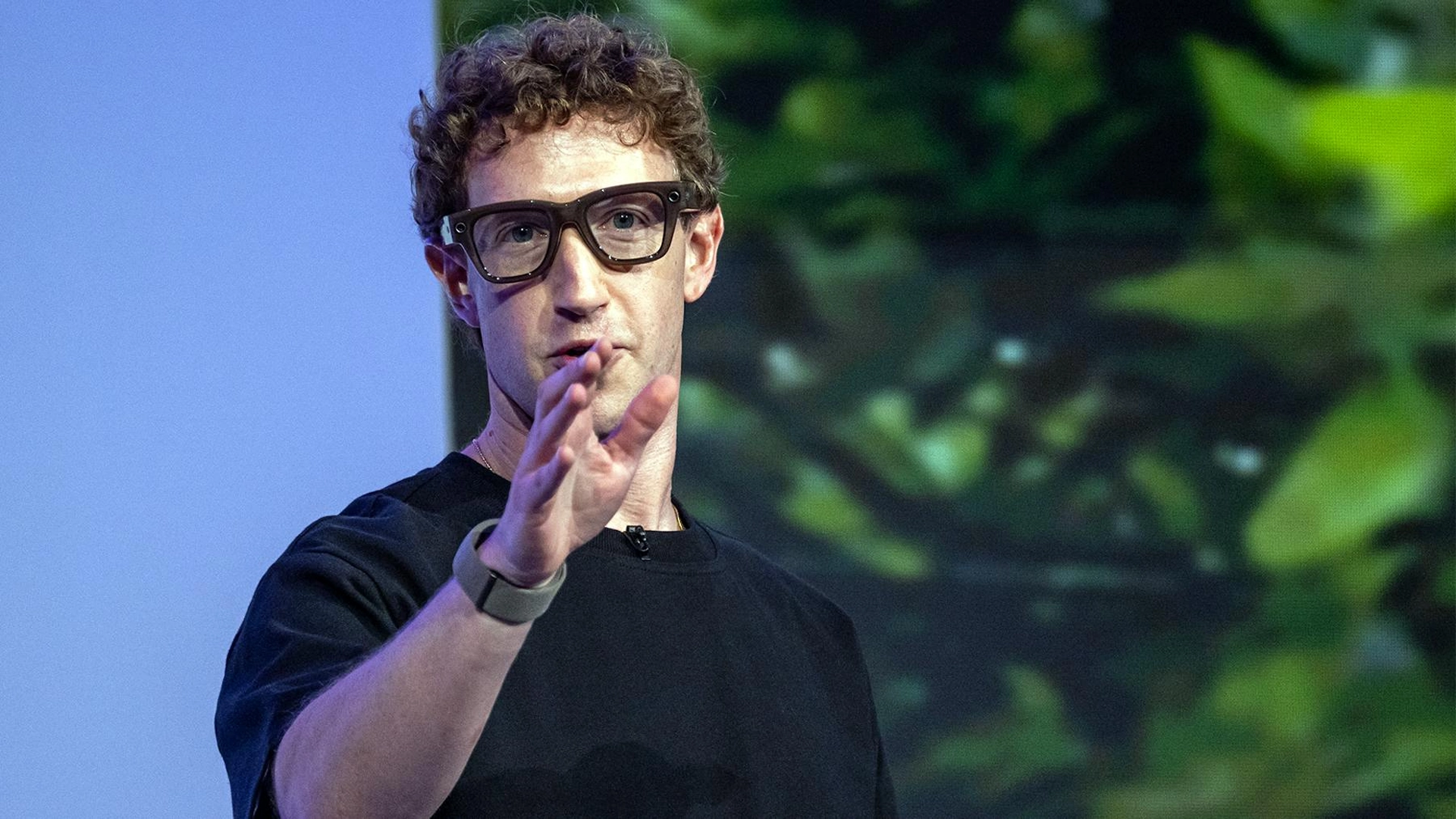 The Information: Meta* выпустит в этом году умные часы и обновлённые Ray-Ban Display