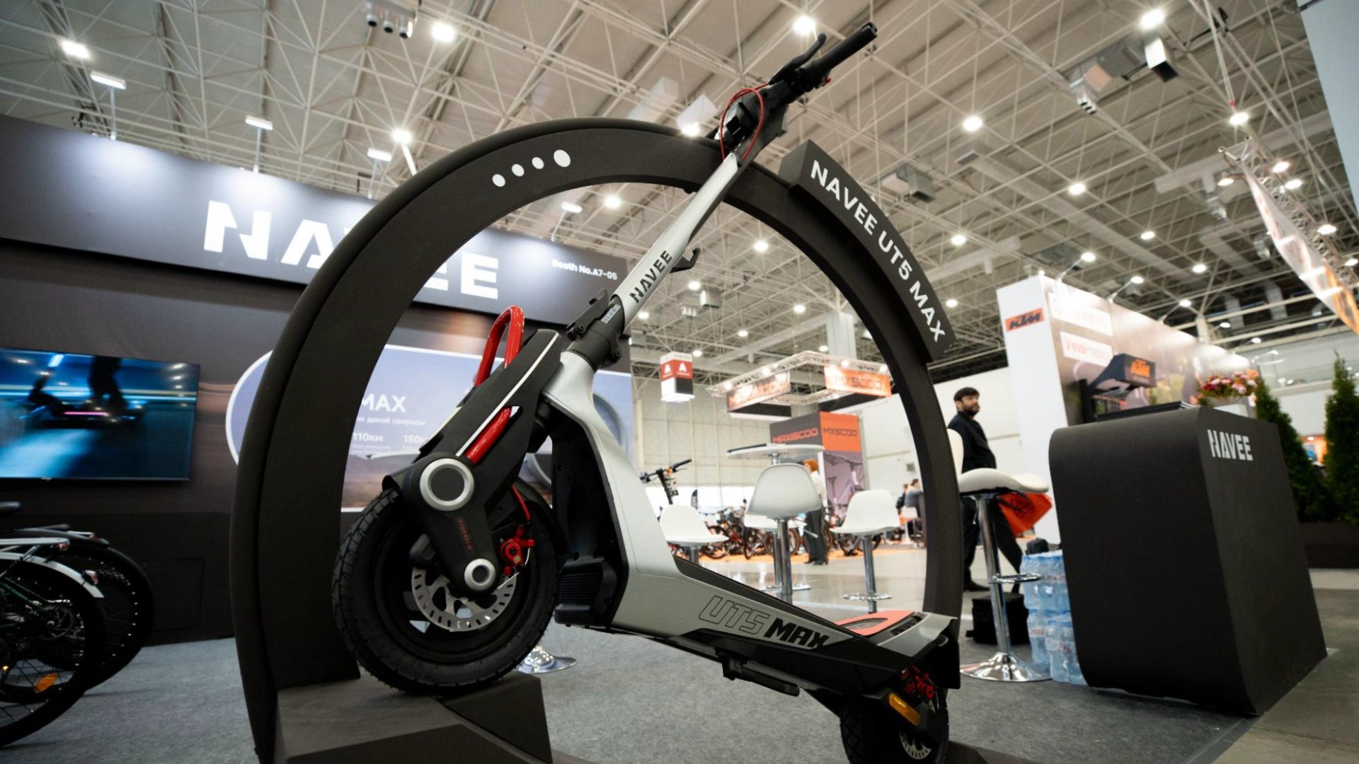 Navee показала новое поколение электросамокатов и электровелосипедов