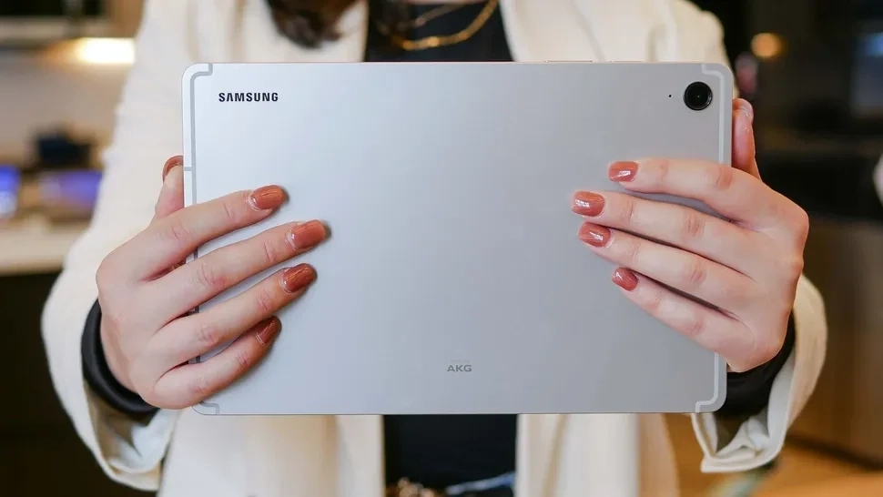 Samsung представила планшеты Galaxy Tab S9 FE и S9 FE+ с Exynos 1380 и ...