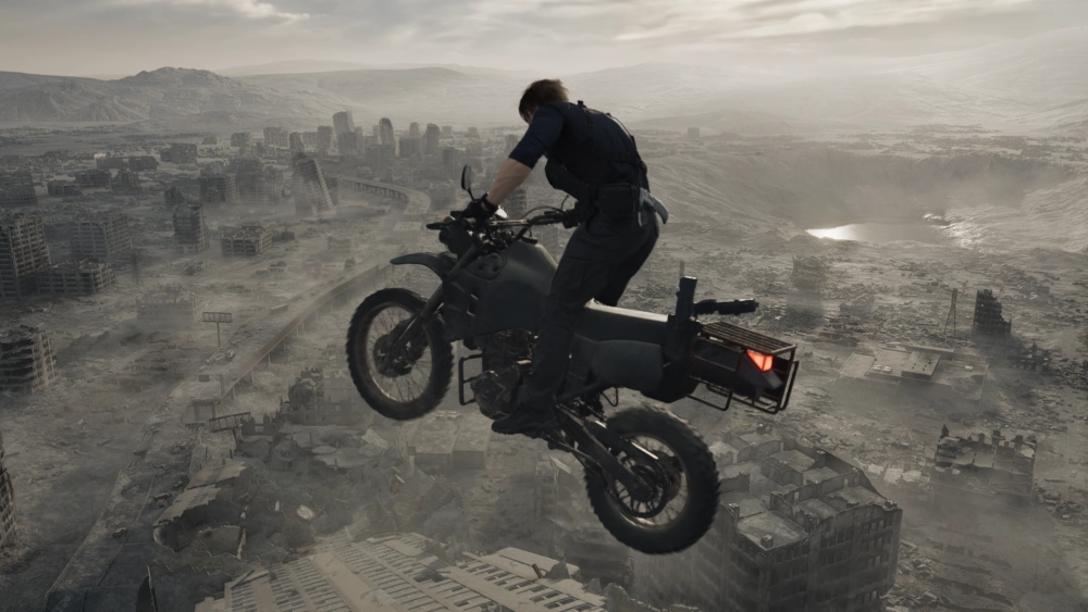 За экшен, разумеется, отвечает Леон