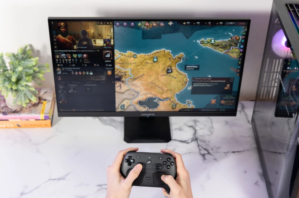 Источник фото: <a href="https://gizmodo.com/steam-controller-review-trackpads-change-everything-for-pc-gaming-2000751120" target="_blank" rel="noreferrer noopener">Gizmodo</a>