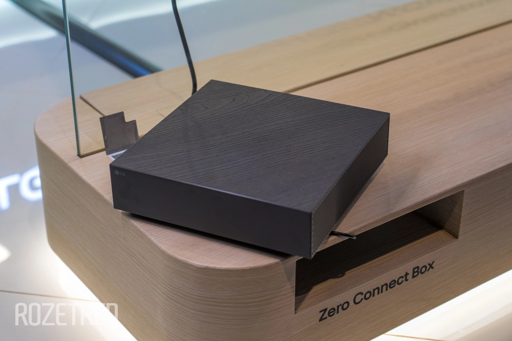 Саму Zero Connect Box, разумеется, тоже нужно подключить к сети