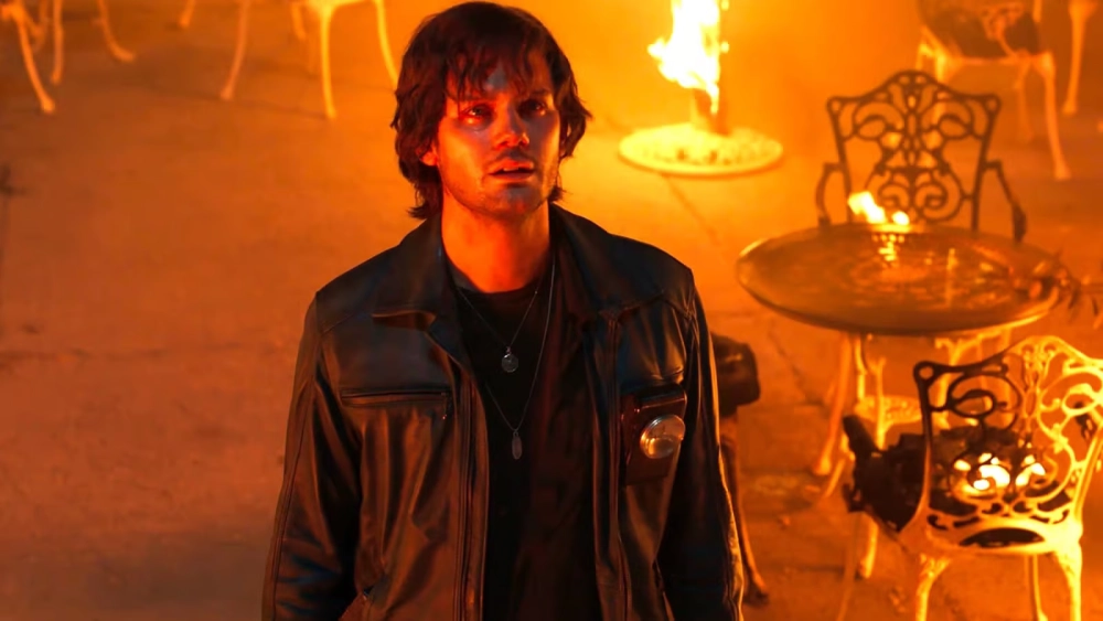 Джеймса сделали художником и серьёзно изменили внешний вид. Ну, почему бы и нет