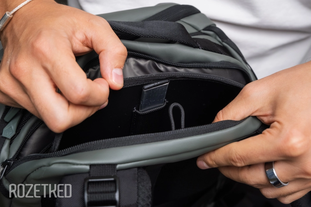 Так выглядит алюминиевый «позвоночник» рюкзака