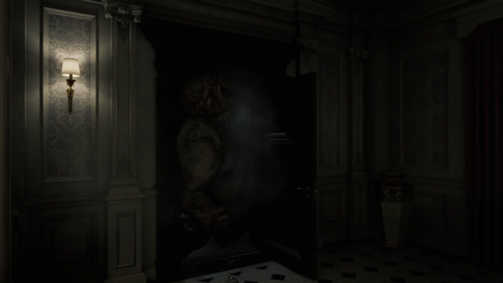 Стычка с толстяком короткая, но насыщенная. Он не пролезает в некоторые дверные проёмы, на чём и строится головоломка