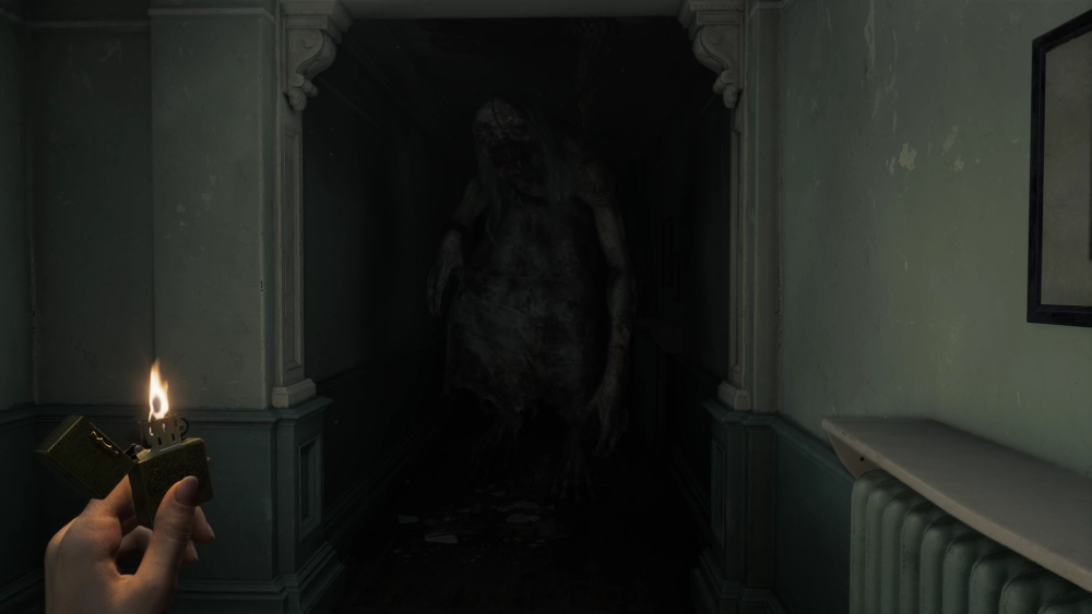 Девочка боится света, на чём и строятся все сражения с ней