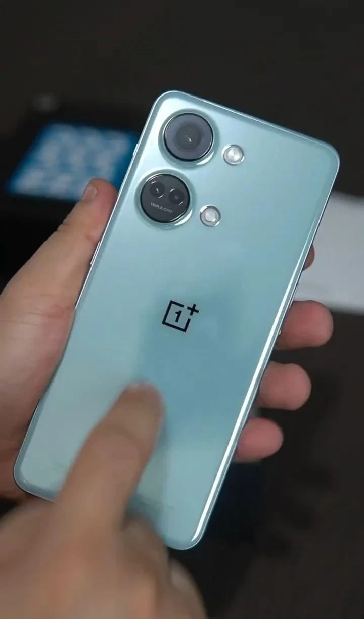 Видео: первая распаковка ещё не представленного OnePlus Nord 3 - Rozetked.me