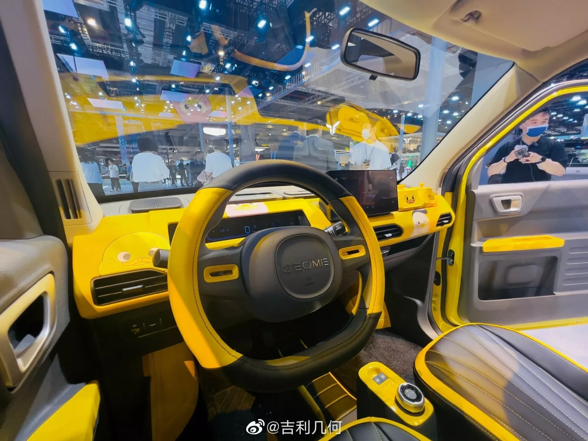 В Китае представили крохотный электромобиль Geely Panda Mini Little Yellow  Duck Limited Edition - Rozetked.me